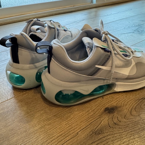 Men’s Nike Air Max 2021 Size 10 - Picture 3 of 3